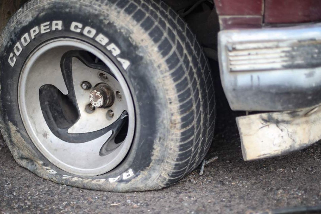 Ponchar una llanta en la CDMX es castigado con una multa en la CDMX