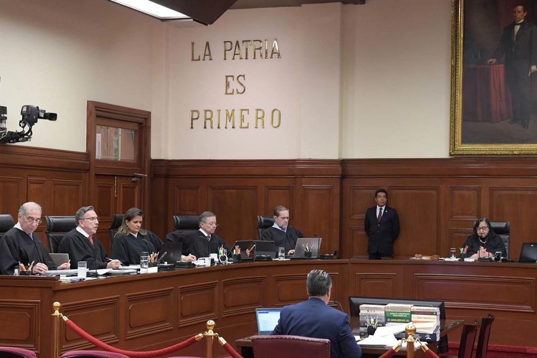 AMLO pedirá a ministros de la Corte explicar sus elevados sueldos
