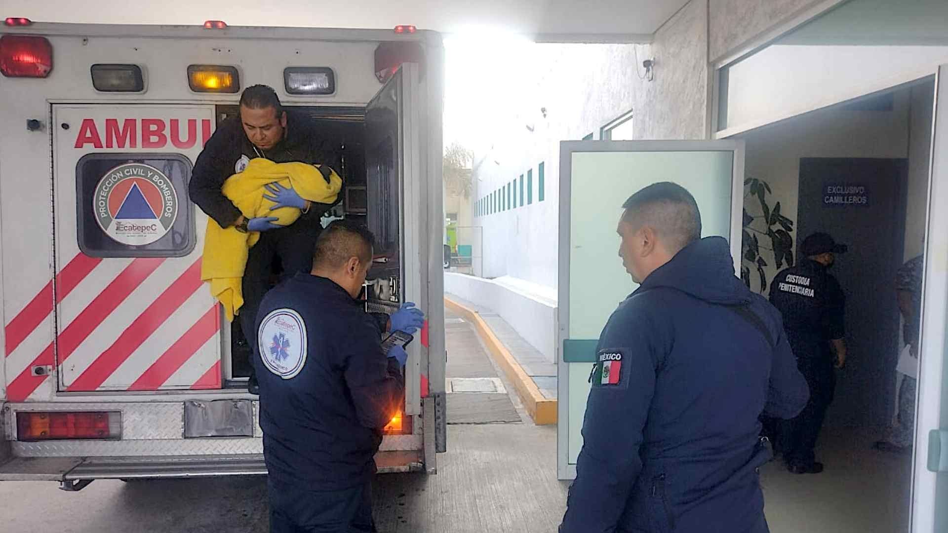 Rescatan a recién nacido abandonado en jardinera, en Ecatepec