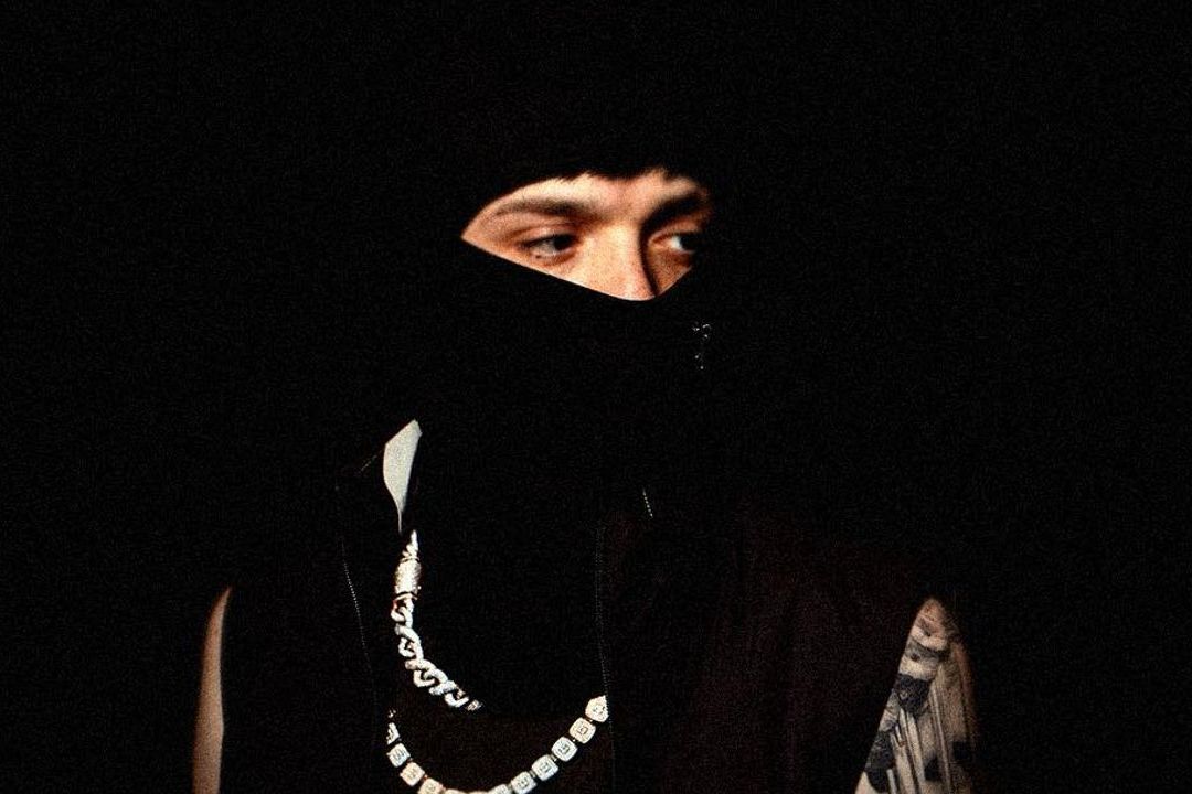 Peso Pluma vs Fuerza Regida: ¿Cuál es el origen del pleito de los cantantes?