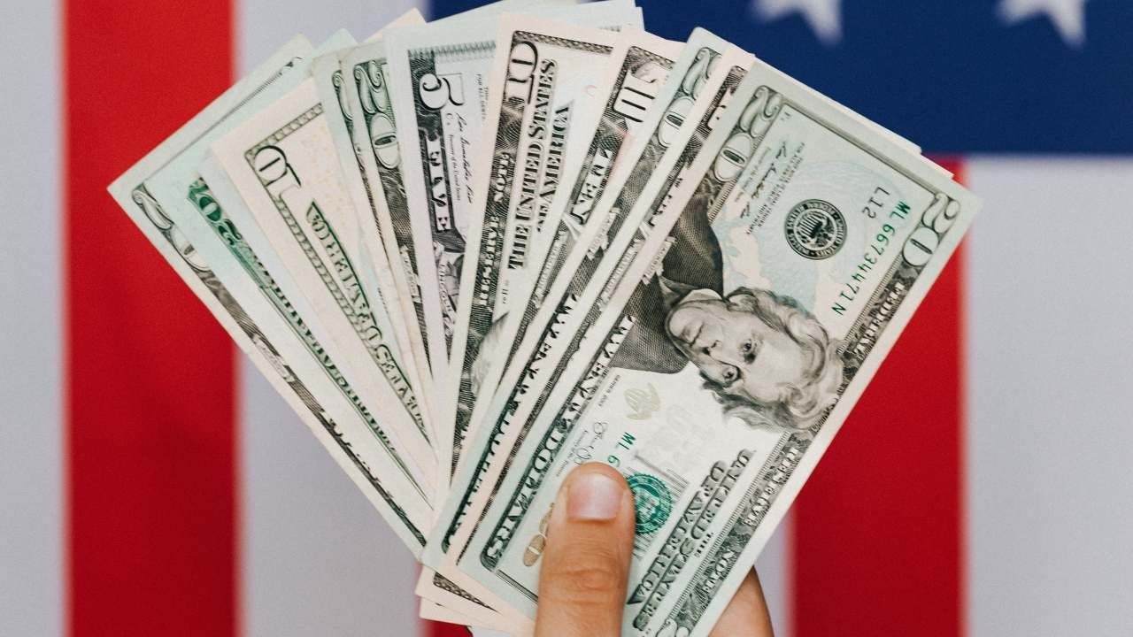 A cómo está el dólar hoy 1 de julio de 2023 y el tipo de cambio en México