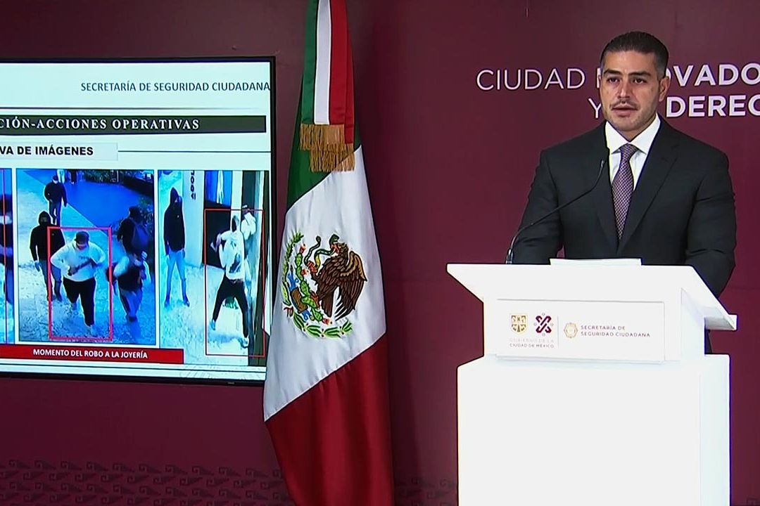 El secretario de Seguridad Ciudadana de la Ciudad de México confirmó que fue detenido durante un operativo el presunto autor intelectual del robo a una joyería en Plaza Antara