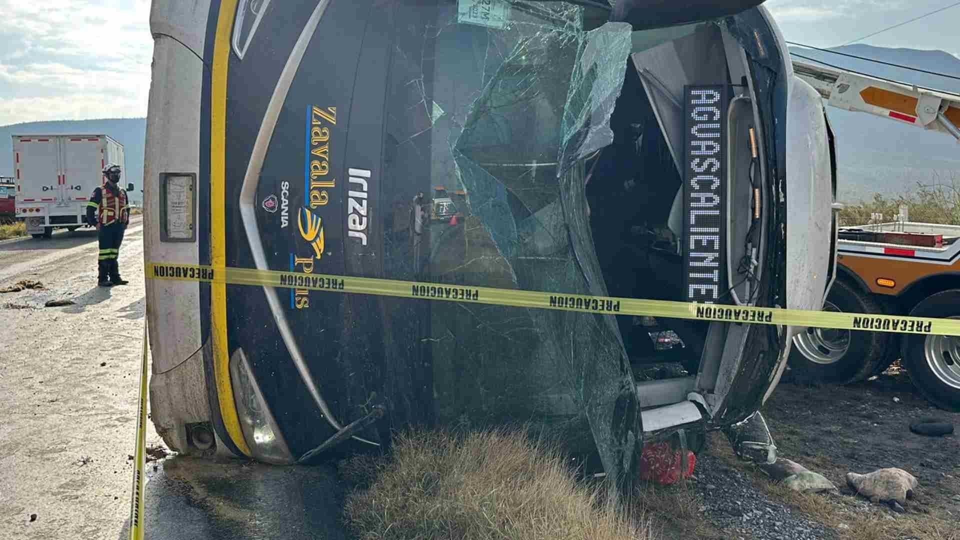 Volcadura de autobús en Zacatecas