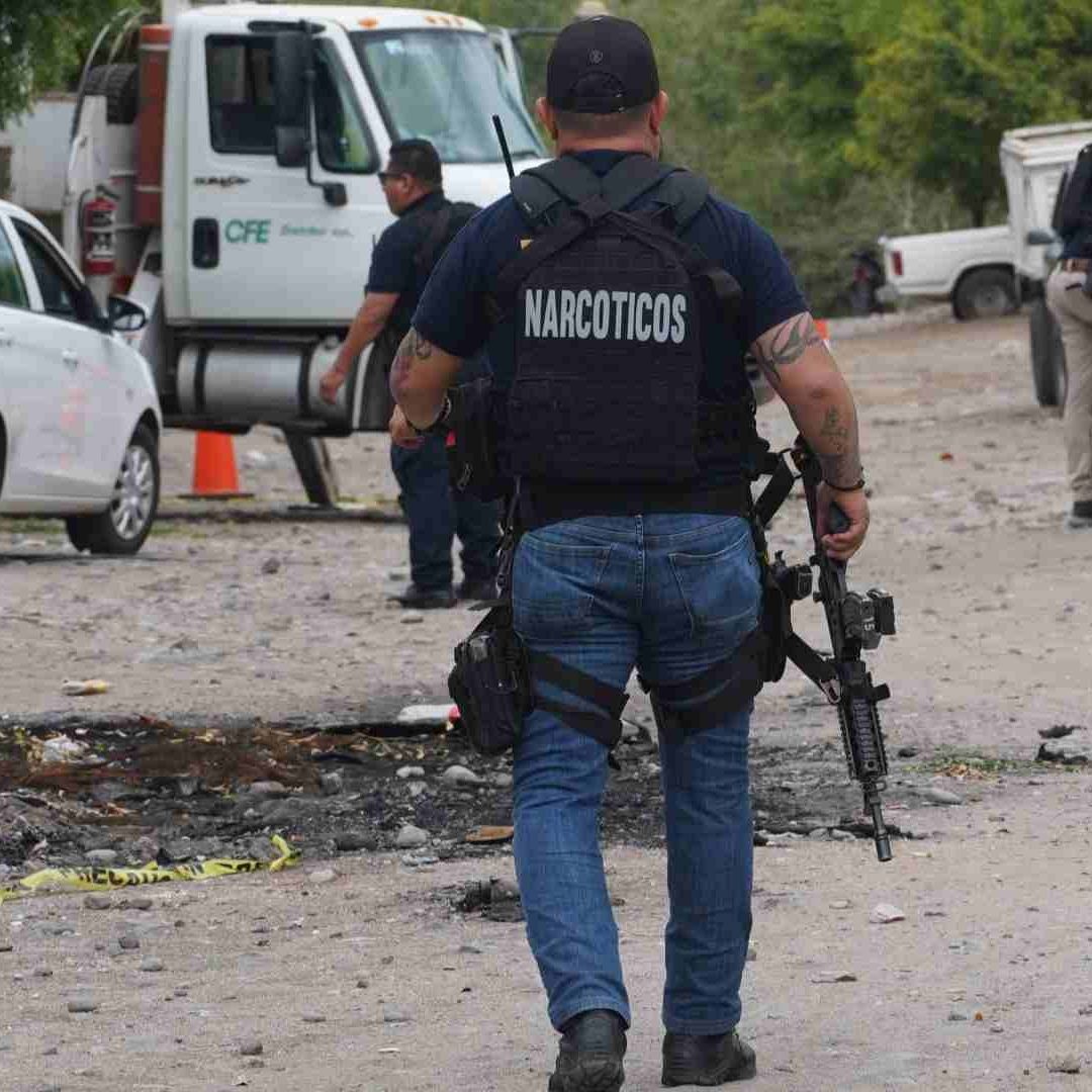 Autoridades realizan indagatorias en el lugar del asesinato de Mora.