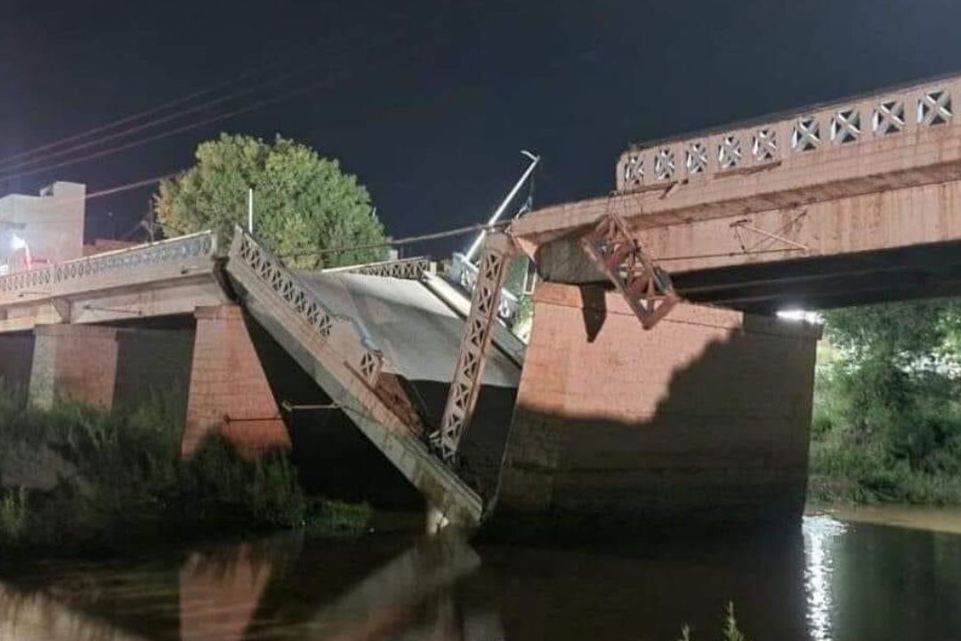 Lluvias Colapsan 'Puente Hidalgo' en Río Grande, Zacatecas