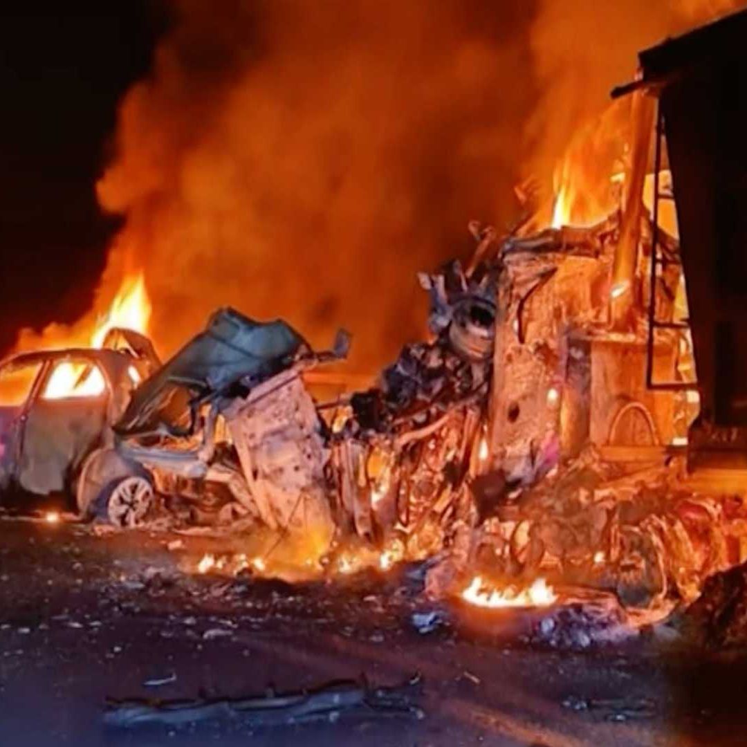 Fatal Accidente en Carretera; 4 Personas Murieron Calcinadas