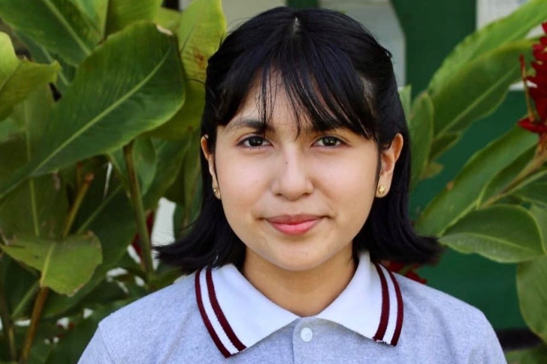 Alumna del Conalep programa asistente hecho con inteligencia artificial