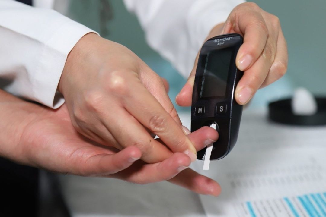 Hipertensión y diabetes afectan a mexicanos mayores de 53 años