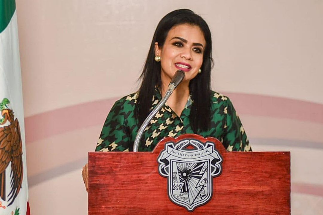 AMLO pide investigar reunión de alcaldesa Norma Otilia con presunto líder de Los Ardillos