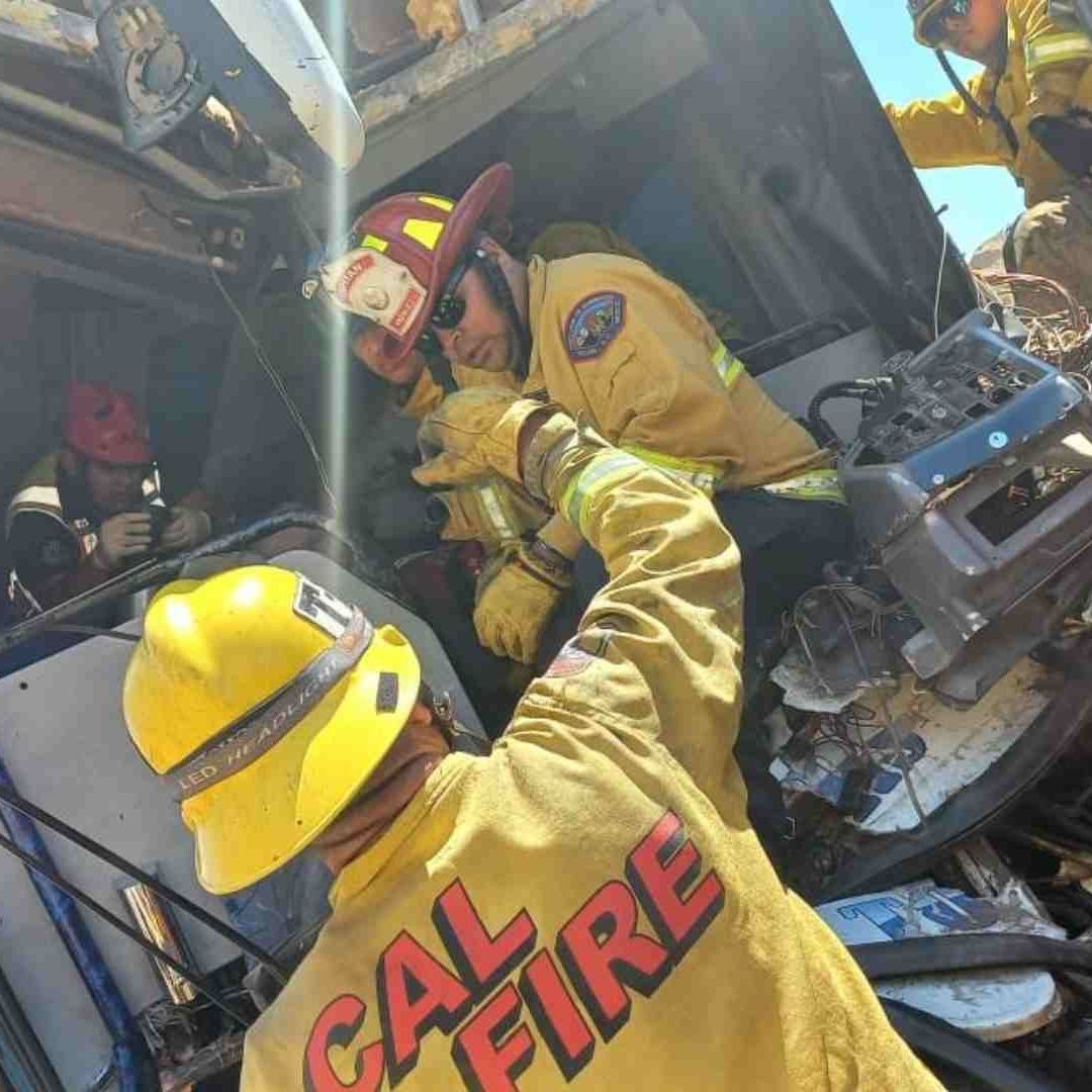52 Personas Resultan Lesionadas en Fuerte Accidente en Carretera Cuota Tecate-Tijuana