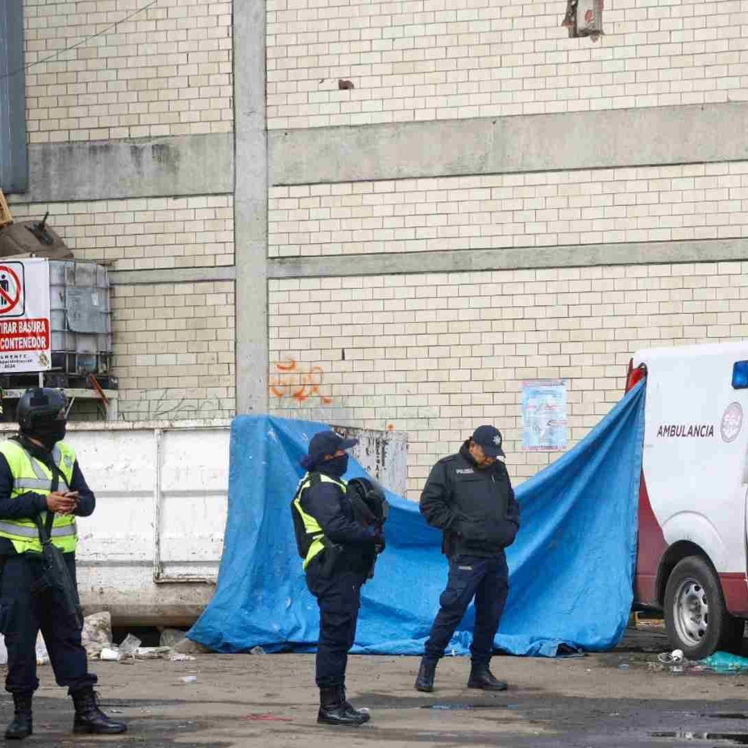 Nueve muertos por Incendio en la Central de Abasto de Toluca