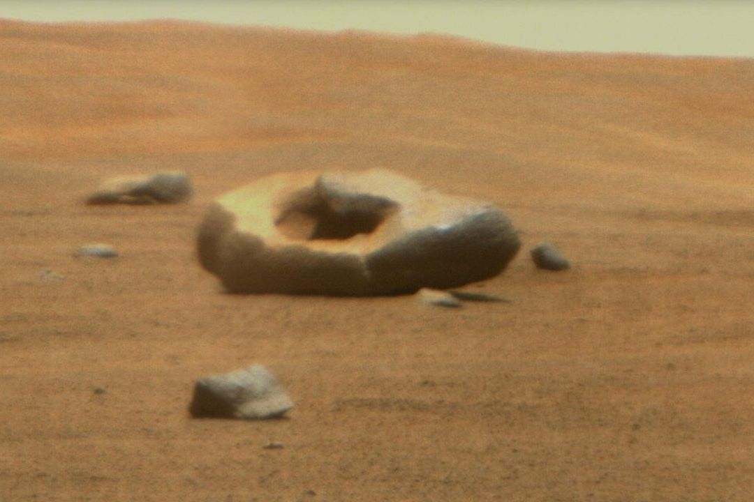 La roca de rosquilla fue descubierta por la NASA en Marte
