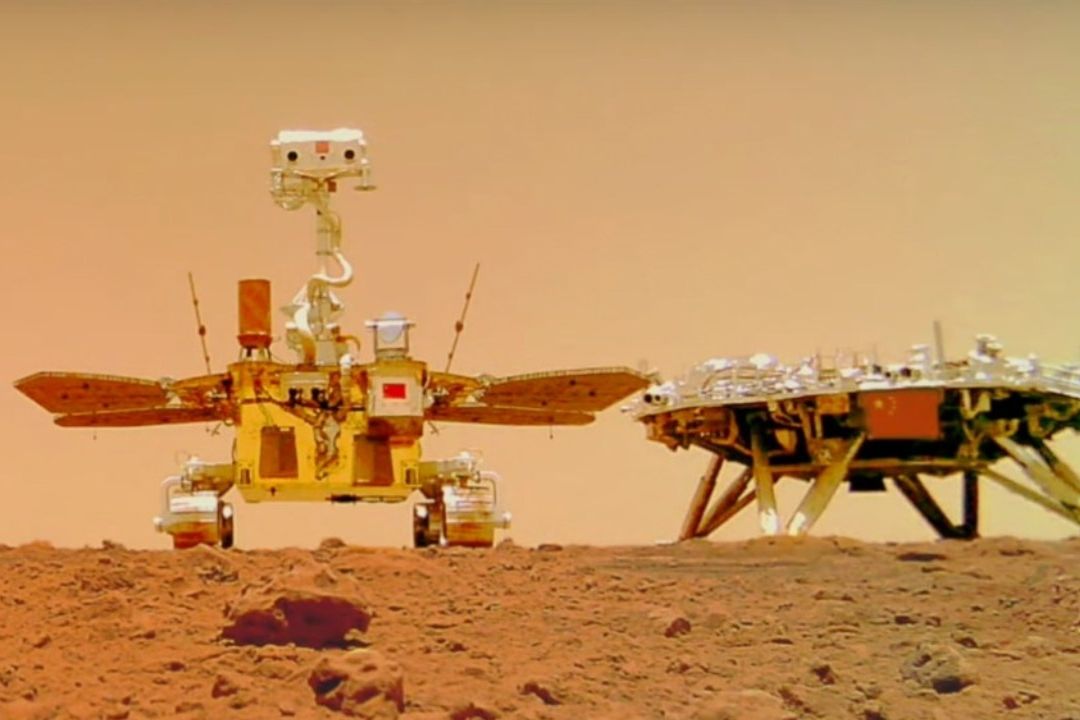 El rover chino Zhurong permitió comprobar cambios climáticos en la superficie de Marte y determinar las condiciones geológicas del planeta