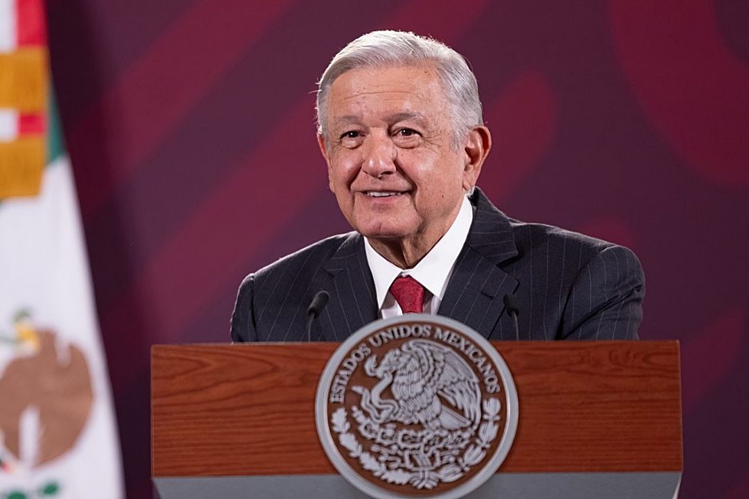 AMLO pide que se investigue empresa de Xóchitl Gálvez y contratos otorgados por gobierno