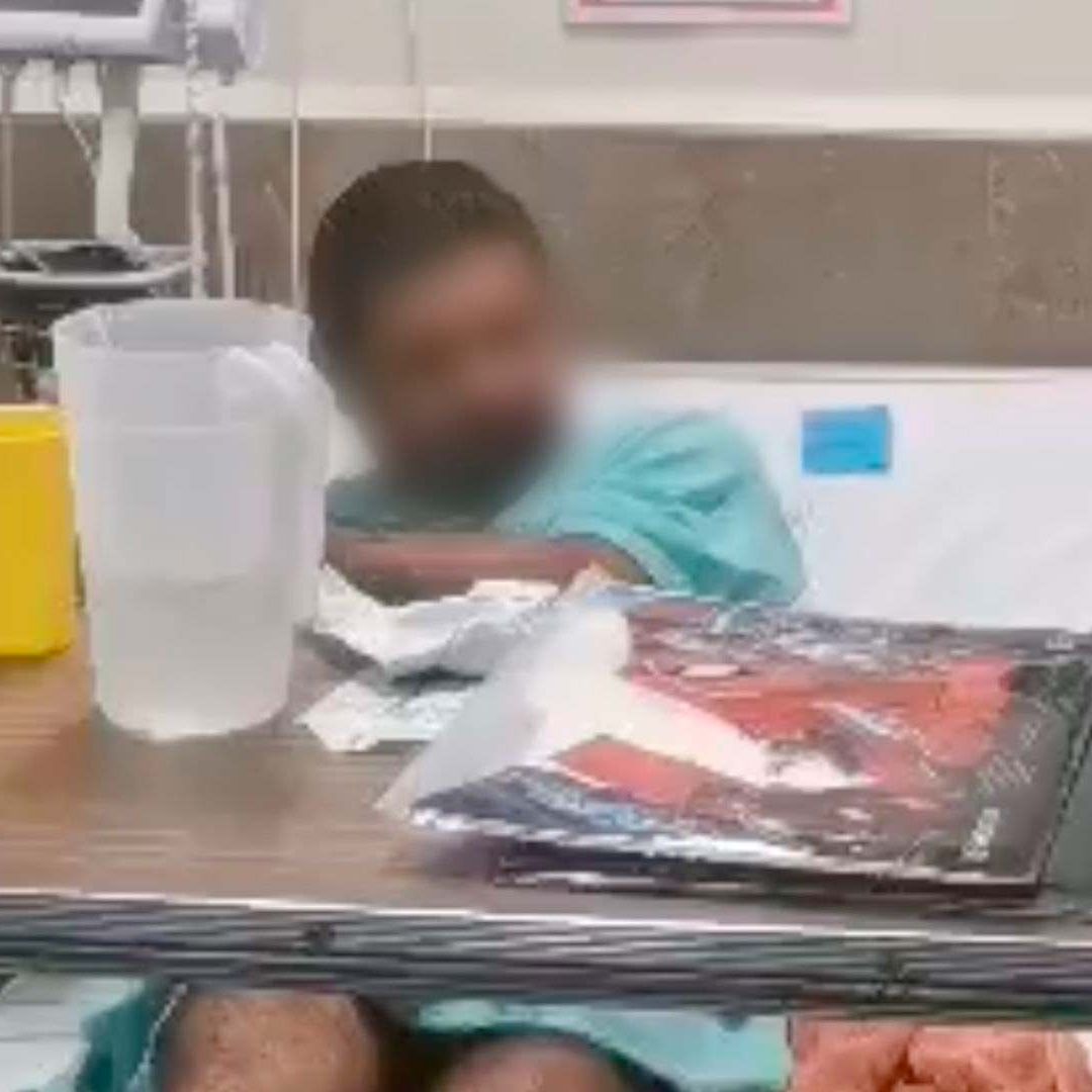 Liberan a Camillero de Niña que Murió Prensada en Elevador del IMSS