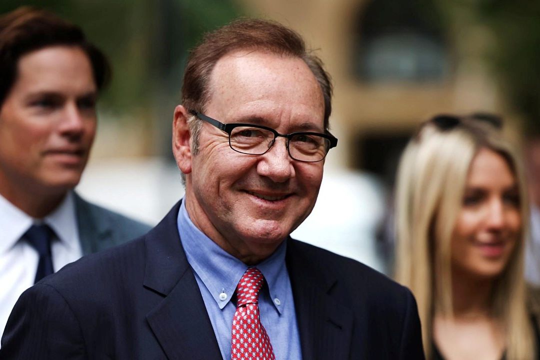 Kevin Spacey dice que los cargos de agresión sexual lo destrozaron