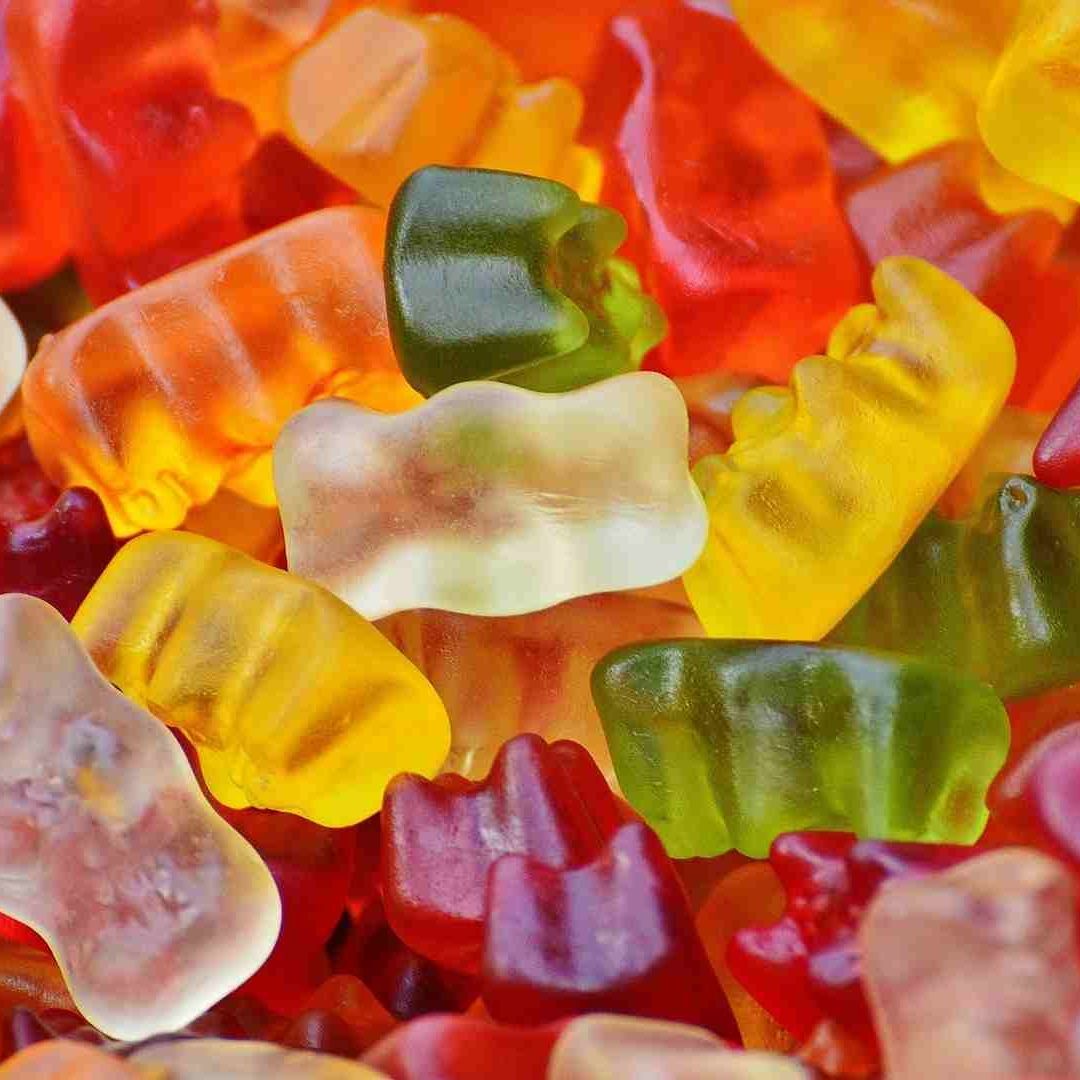 Joven Droga a Compañera de Trabajo con Gomitas de Fentanilo en Morelos