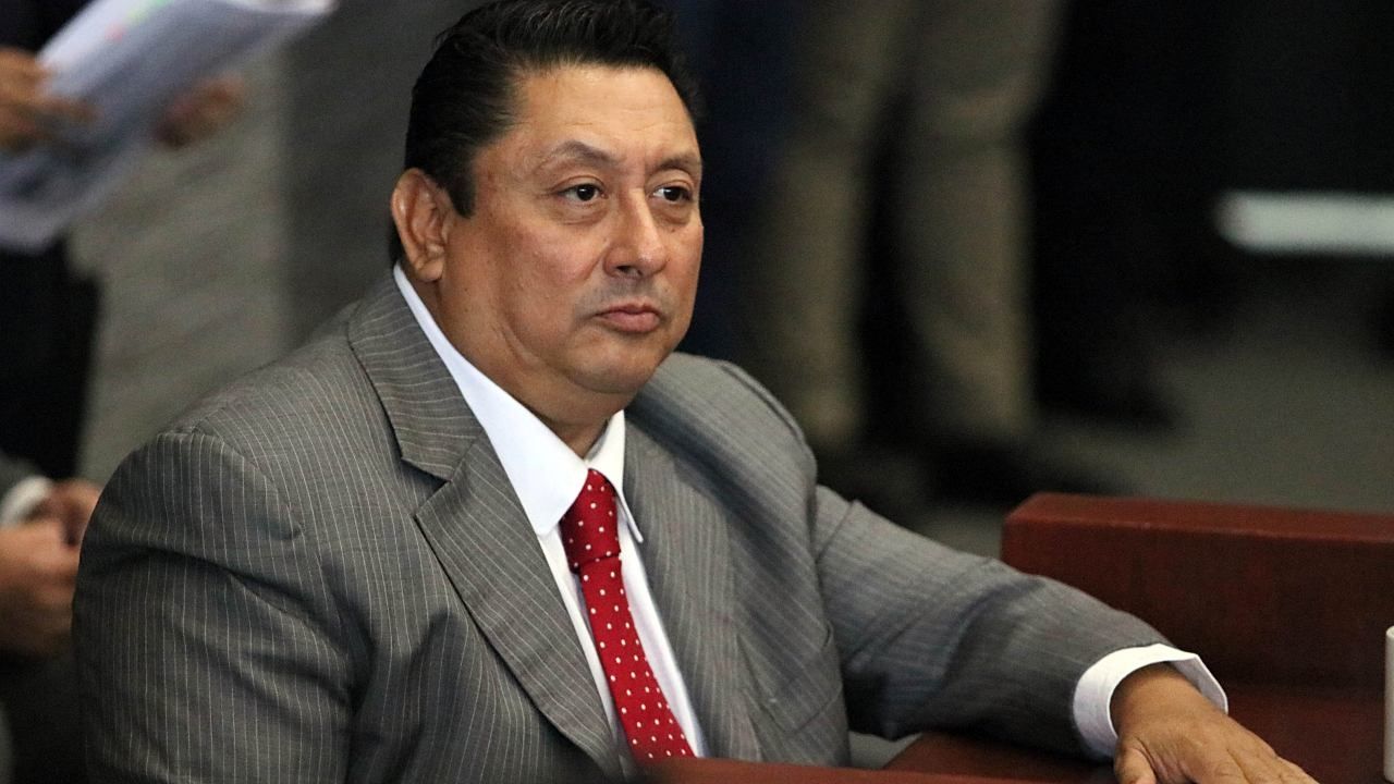 AMLO dice que SCJN protege al fiscal de Morelos, Uriel Carmona