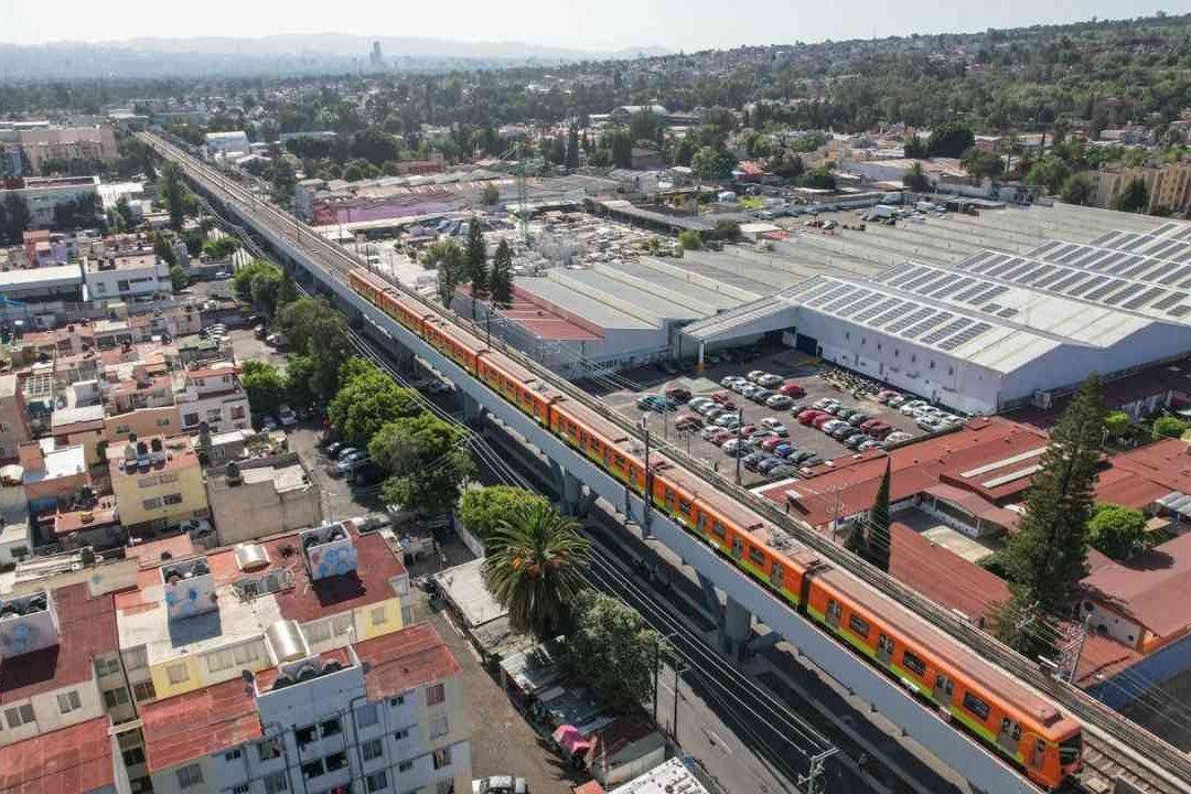 El servicio en la Línea 12 es de Mixcoac a Periférico Oriente