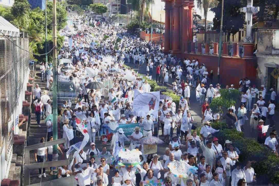Marchan en Cuernavaca para exigir paz en México