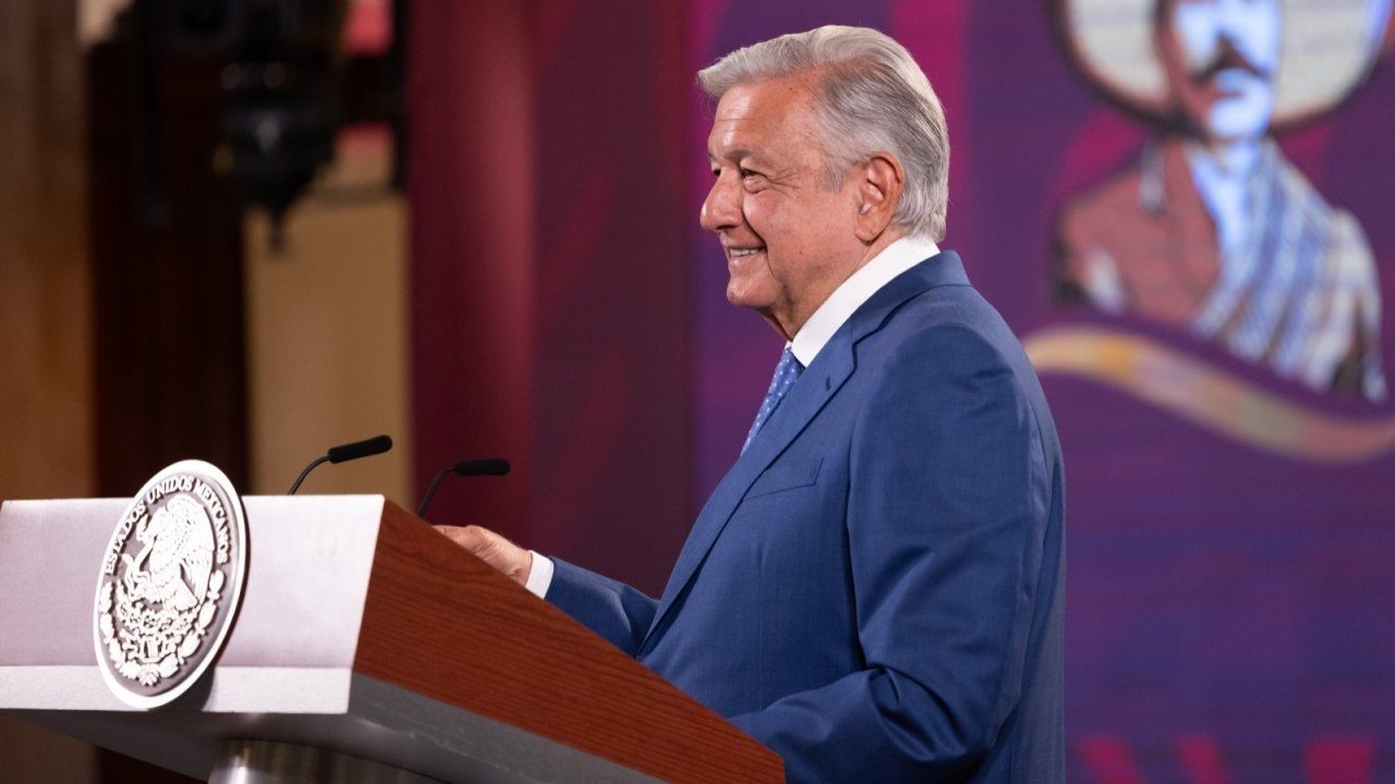 El presidente López Obrador ofrece su conferencia mañanera en Palacio Nacional
