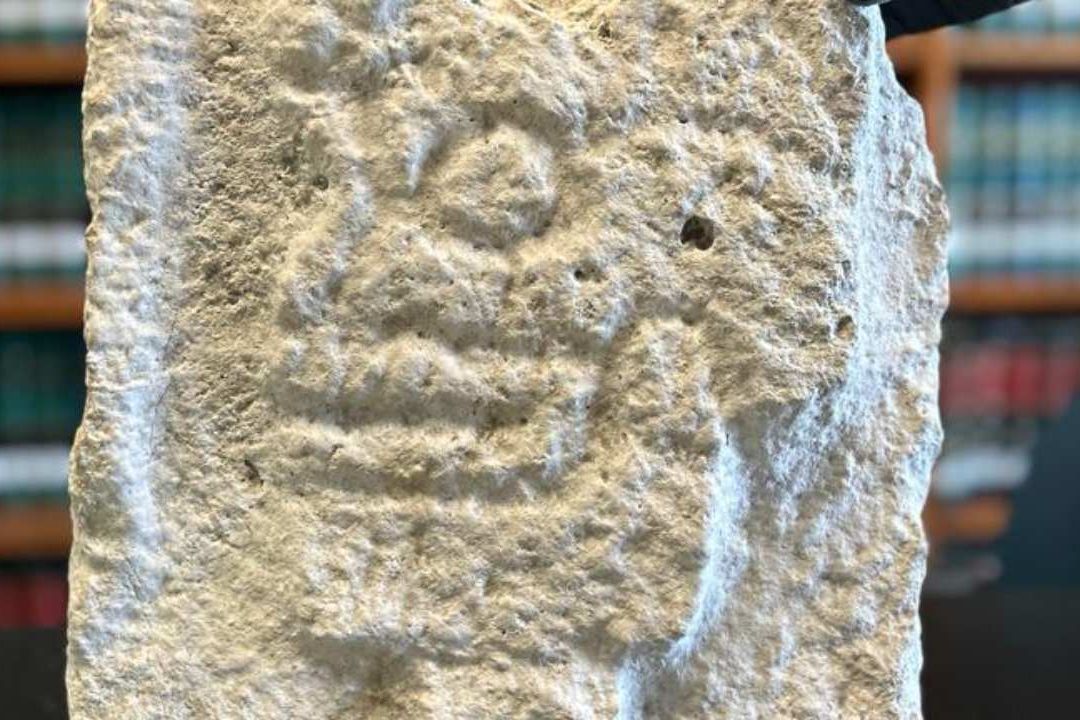 México Recupera en Alemania Relieve Maya Tallado En Roca