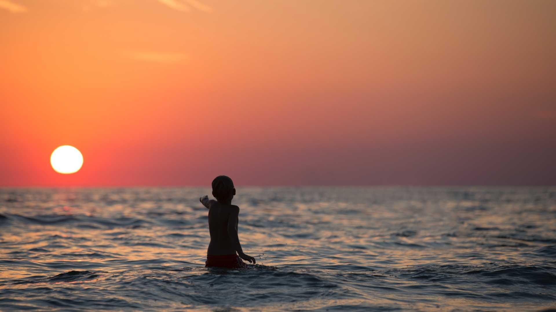 Conoce las 10 Medidas de Seguridad al Momento de Asistir a la Playa