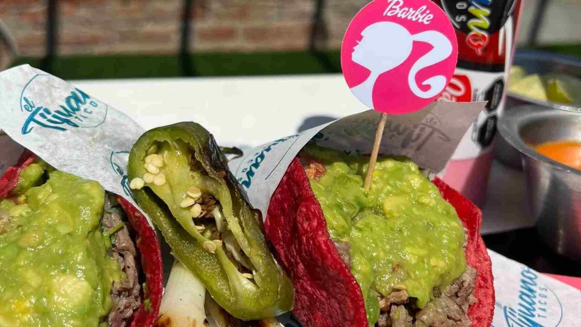 Tijuana: Barbie Tacos, unos Tacos en un Tono Muy Rosado