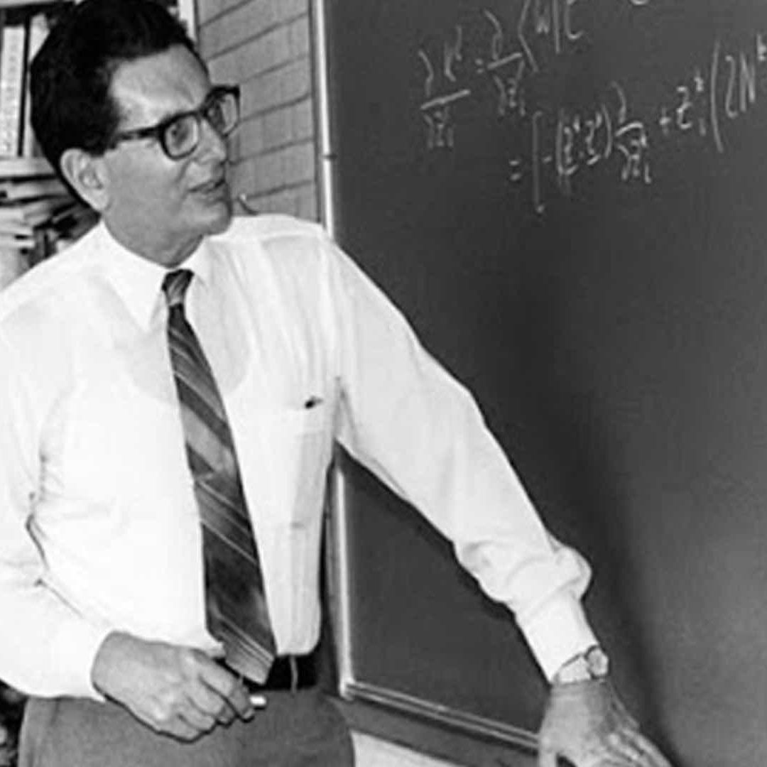 Después de su tiempo en Princeton, Moshinsky regresó a México y continuó su carrera en la UNAM