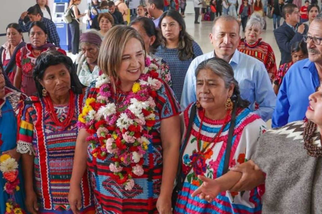 Xóchitl Gálvez realiza gira por Oaxaca y habla de Fox