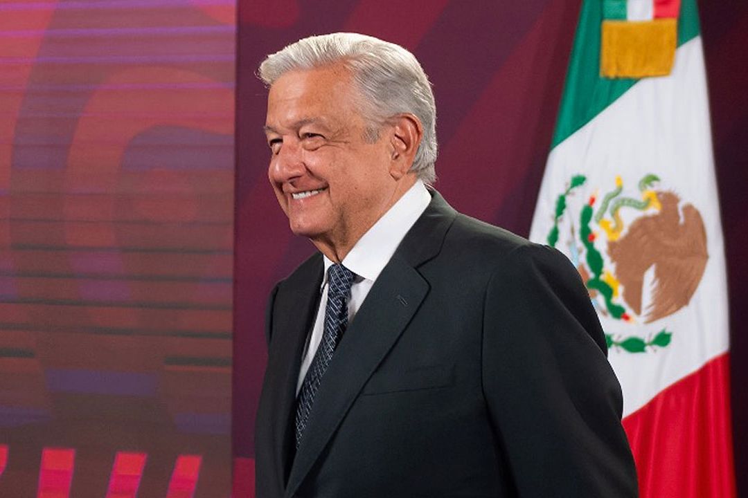 AMLO dice que INE y TEPJF quisieran silenciarlo por completo