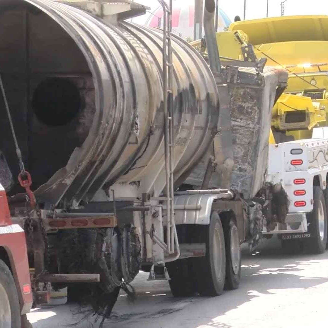 El Operador de una Pipa de Combustible Murió Calcinado