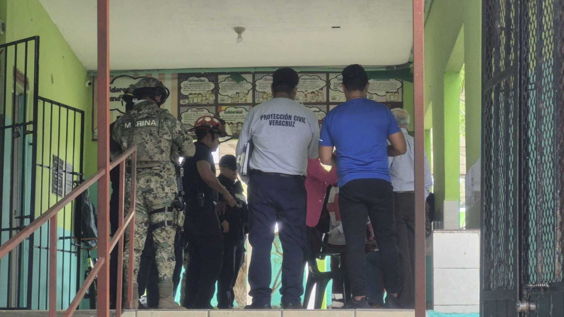 Ventilador Cae Encima de Estudiante Menor de Edad en la Primaria Narciso Mendoza Colonia Benito Juárez en Veracruz