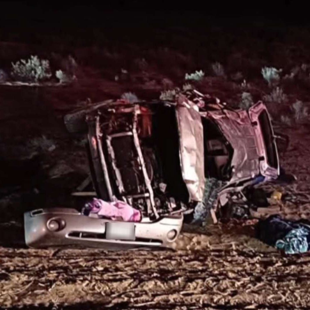Mujer e Hija Mueren tras Volcar su Vehículo en Carretera Puerto Peñasco–Golfo de Santa Clara