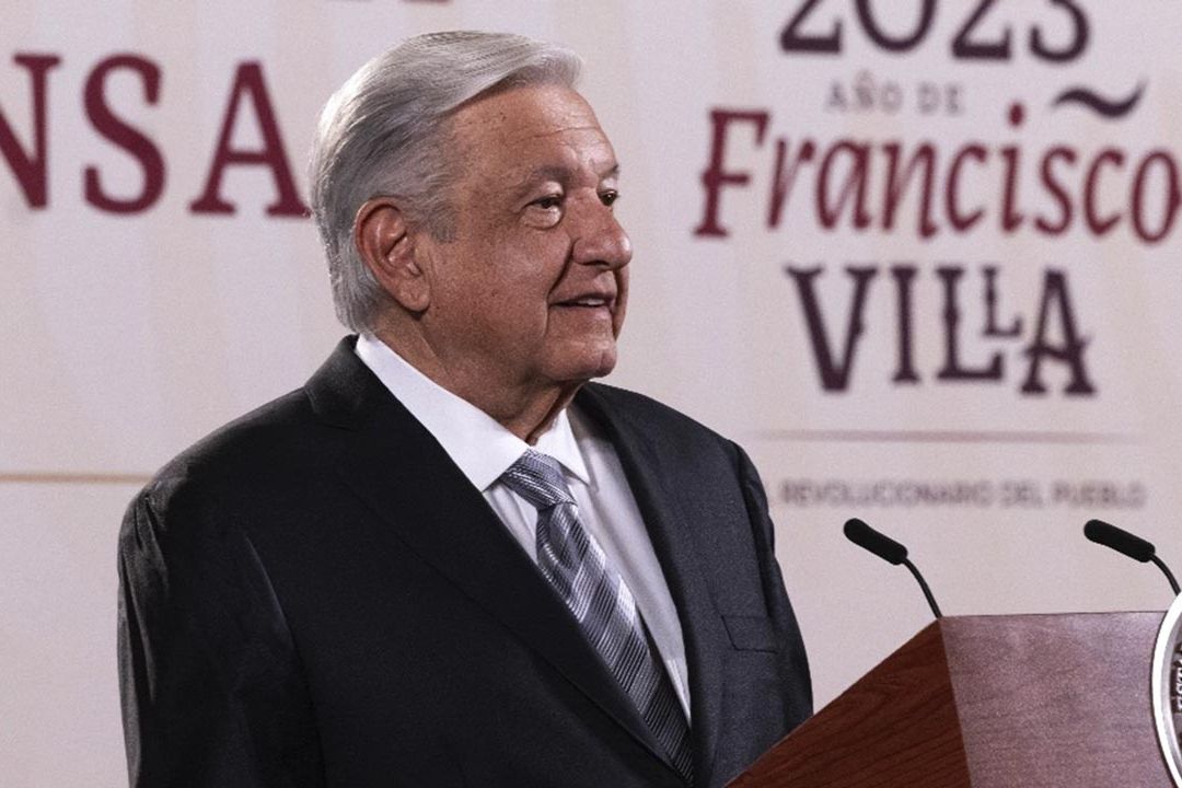 El presidente Andrés Manuel López Obrador presenta su mañanera desde Palacio Nacional