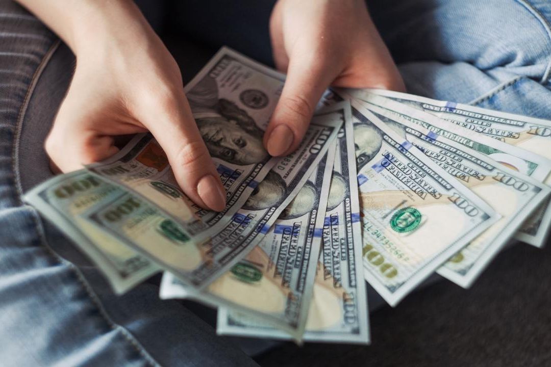 El superpeso cerró con una ganancia frente al dólar