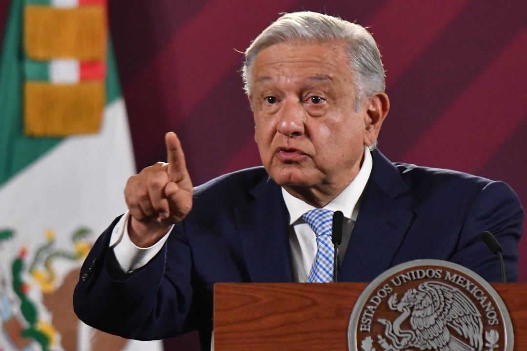 El presidente Andrés Manuel López Obrador presenta su mañanera desde Palacio Nacional