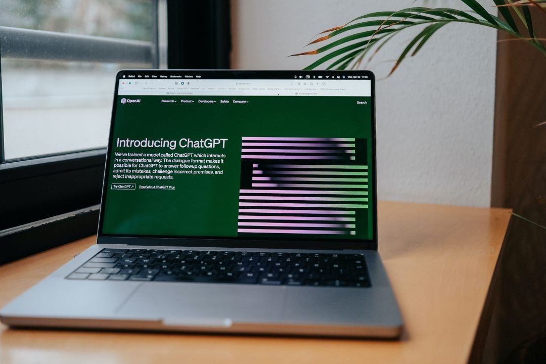 Google, Microsoft, Anthropic y OpenAI Unen Fuerzas para Autorregularse