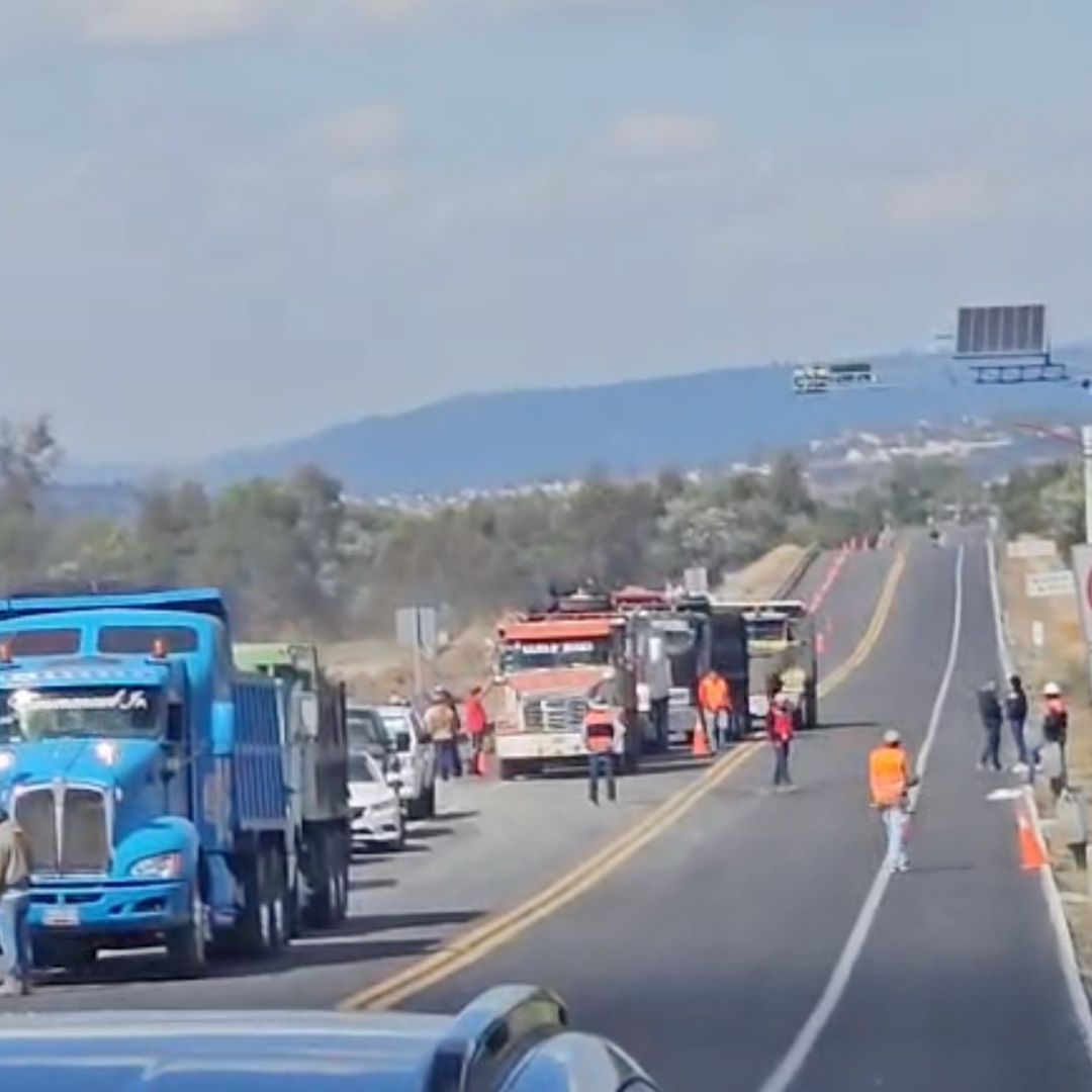 Bloqueo Autopista Puebla Tlaxcala Ambos Sentidos Trabajadores Sindicatos Caseta Zacatelco