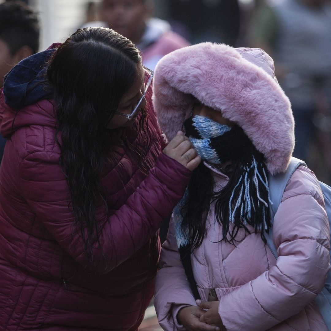 Regreso a clases en CDMX pese a frío de hoy, 12 de enero de 2026