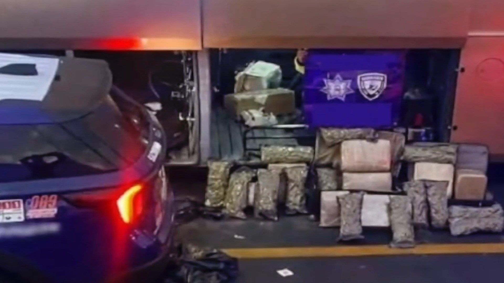 Encuentran 30 Mil Dosis de Marihuana en Camión de Pasajeros en Salamanca Guanajuato