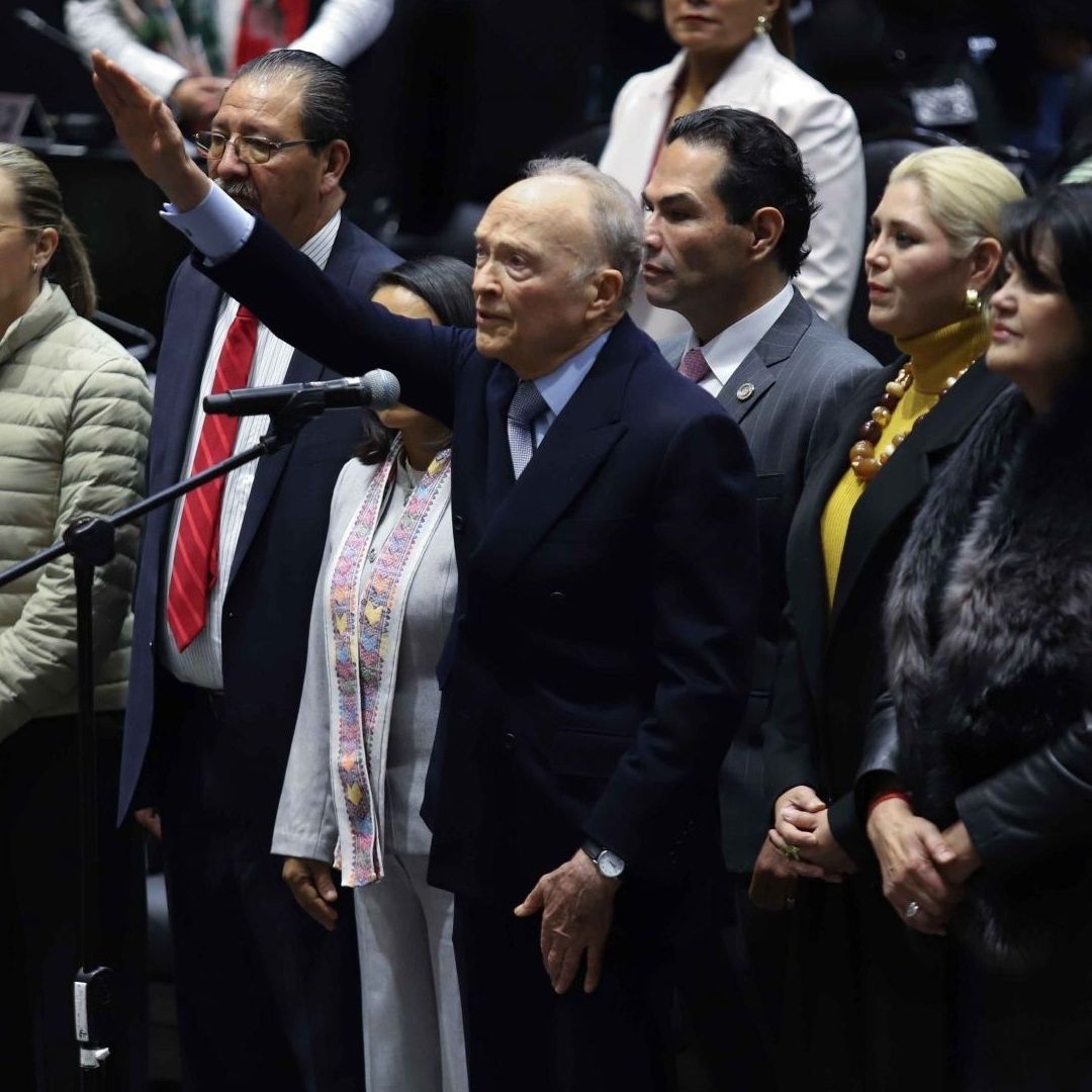 Gertz Manero rinde protesta como embajador de México en Reino Unido