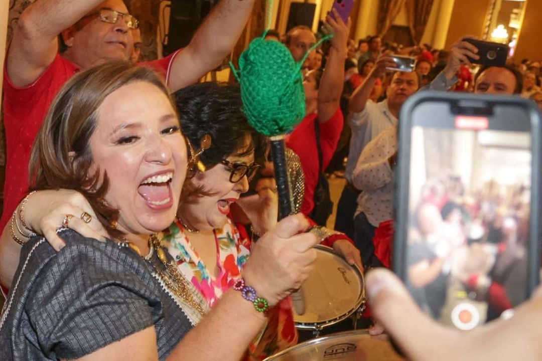 Xóchitl Gálvez se reunió con aproximadamente mil personas simpatizantes del PAN y de la sociedad civil en Hermosillo, Sonora