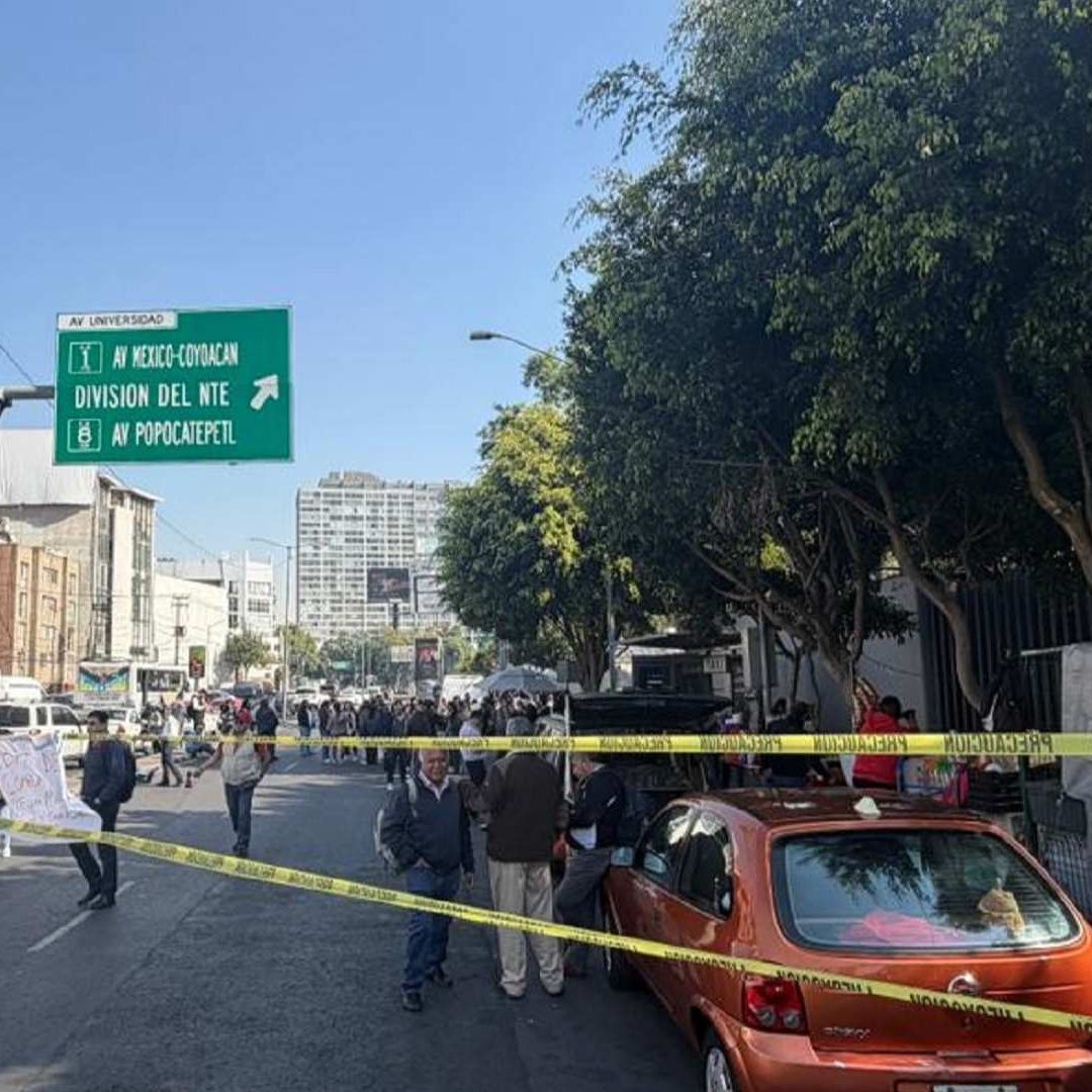 Bloquoe en Avenida Universidad, alcaldía Benito Juárez