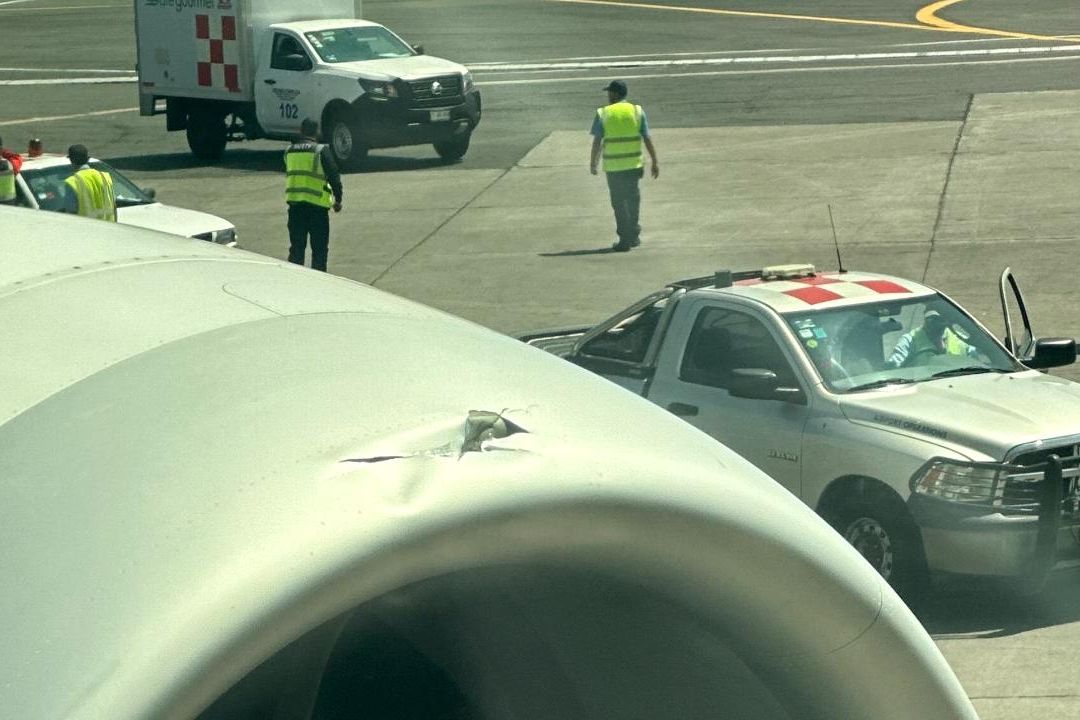 Un avión de Aeroméxico sufrió un daño hoy que le impidió despegar hacia Las Vegas, donde tenía su destino
