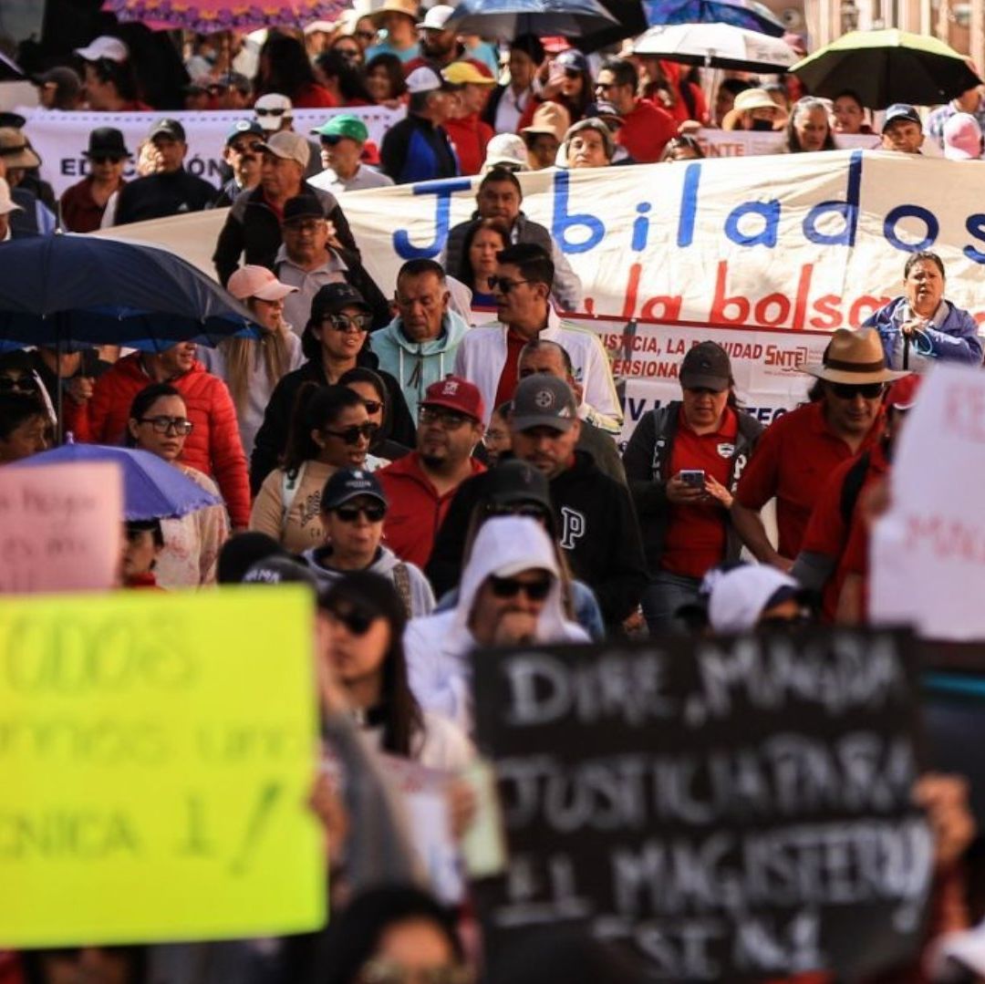 Maestros de la SNTE.