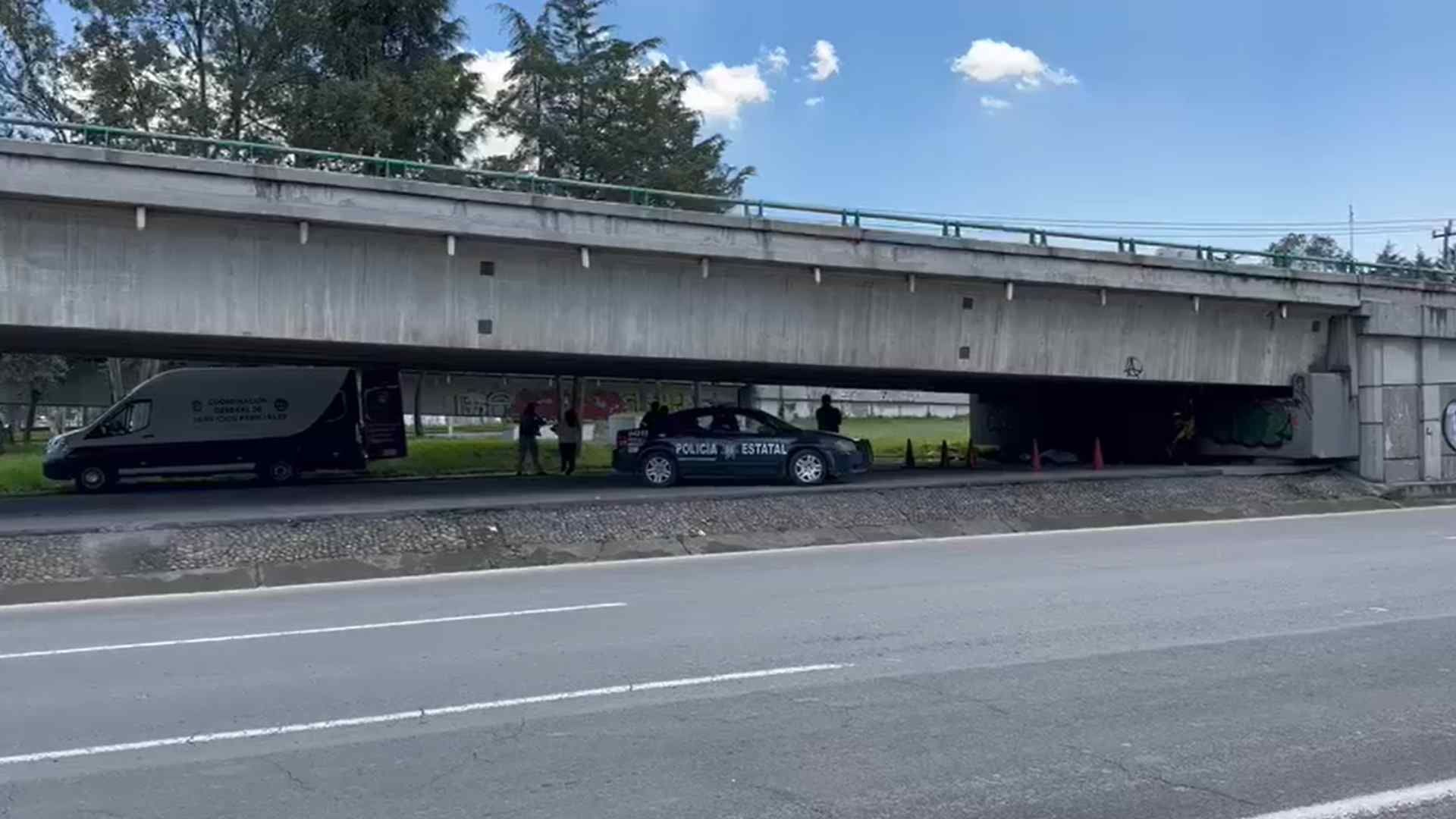 Encuentran Muerto Bajo un Puente de Toluca, Estaba Ahí Desde el Sábado