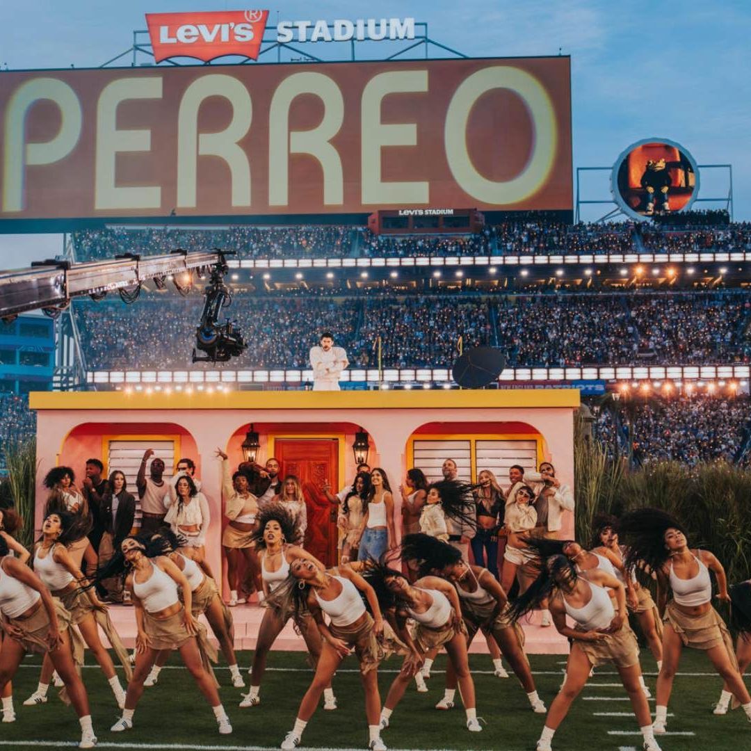 Bad Bunny fue una sensación, con su show en el medio tiempo del Super Bowl en el Levi's Stadium.