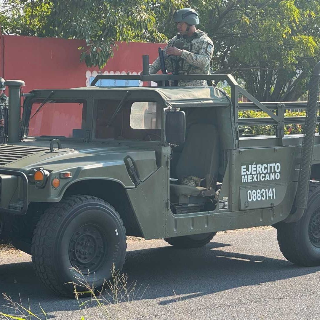 Operativo Escuela Amenaza Artefacto Explosivo Primaria María Bertha Nava Hacienda Paraíso Mata de Pita Veracruz Evacuan Maestros