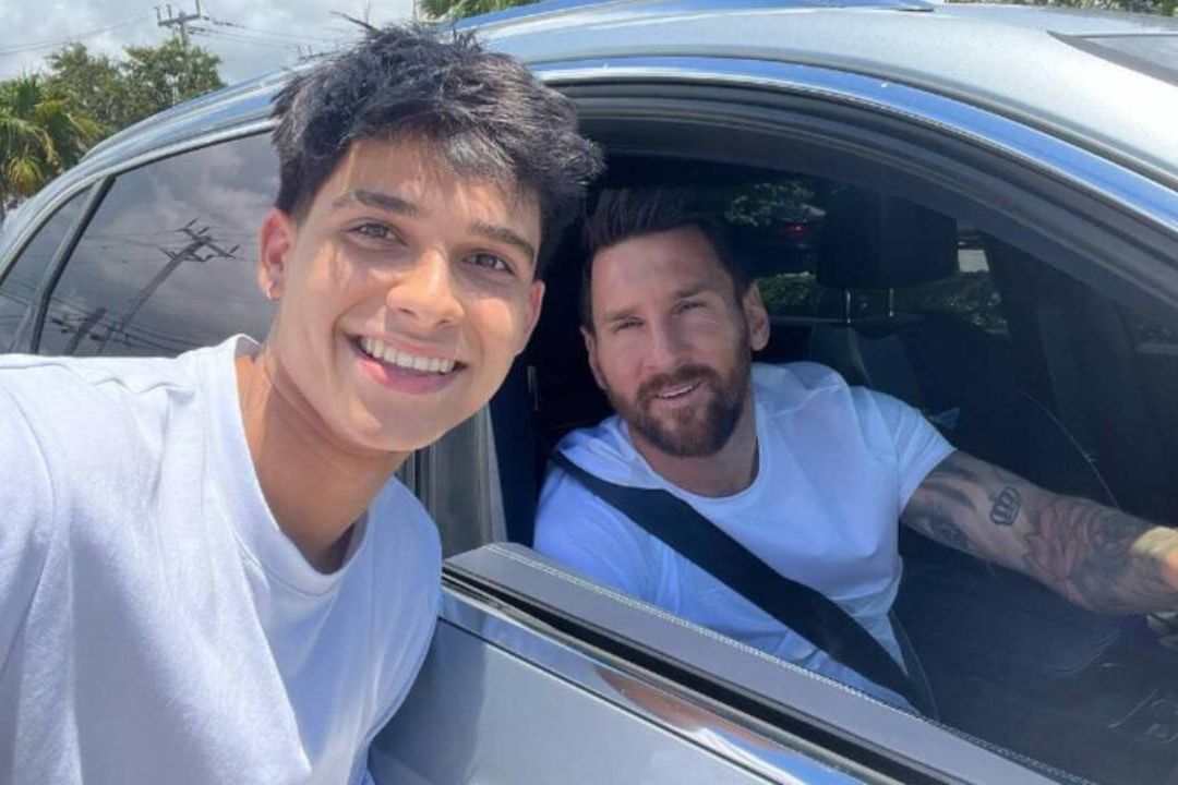 Lionel Messi: Fan le Pide un Beso y el Futbolista Accede